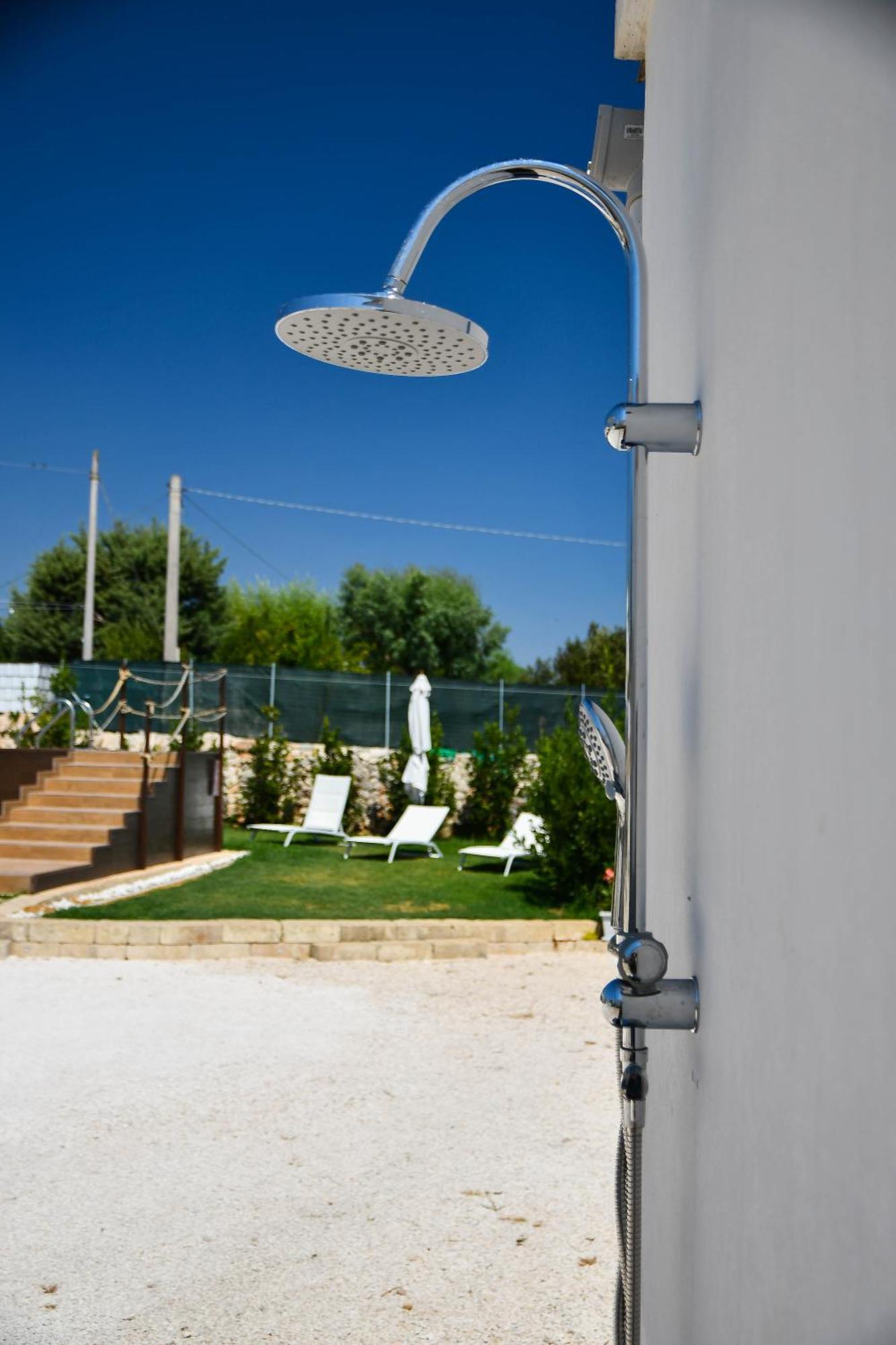 Trulli Donna Isabella 2 Bed & Breakfast Locorotondo Dış mekan fotoğraf