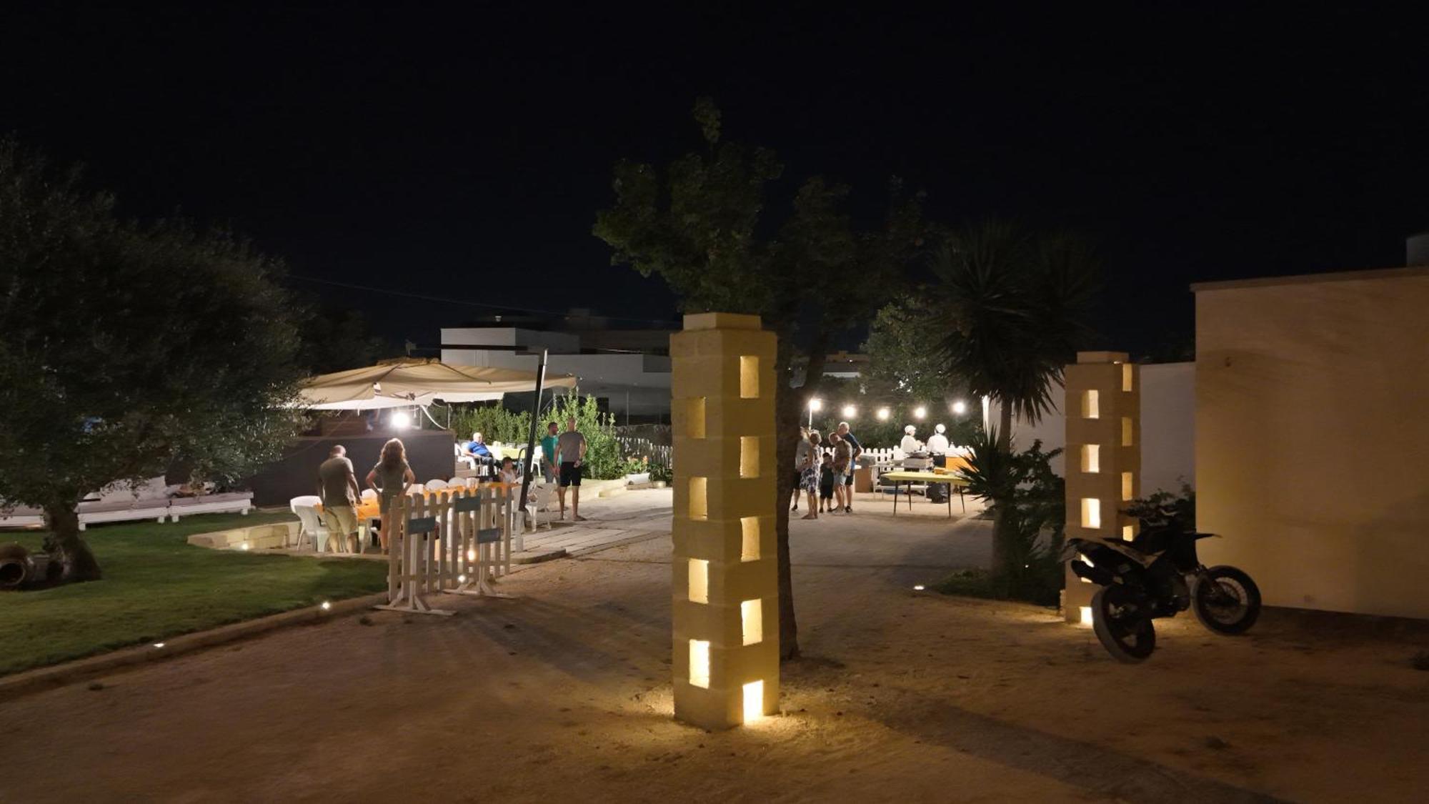 Trulli Donna Isabella 2 Bed & Breakfast Locorotondo Dış mekan fotoğraf